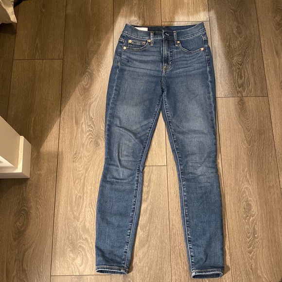 Gap True Skinny High Rise Jeans - Picture 3 of 6